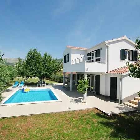 House Viki Villa Plano Екстериор снимка