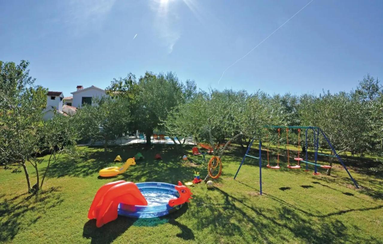 House Viki Villa Plano Екстериор снимка
