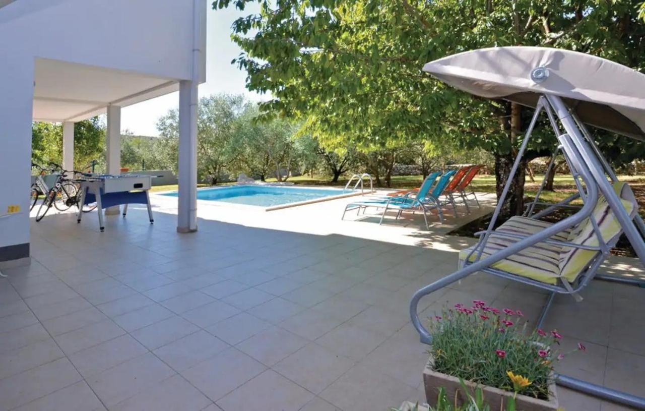 House Viki Villa Plano Екстериор снимка